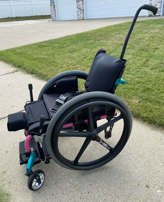 Stroller Chair with customized seat and belt system